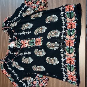 Bila Black Flowered Paisley Top w Tassel and Ruffle Sleeves Size L